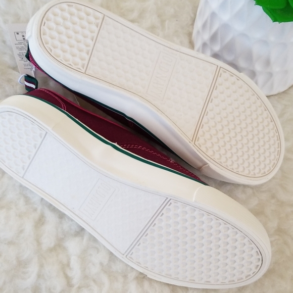 Old Navy Girl's Easy Peasy Pull on shoes - Picture 5 of 6